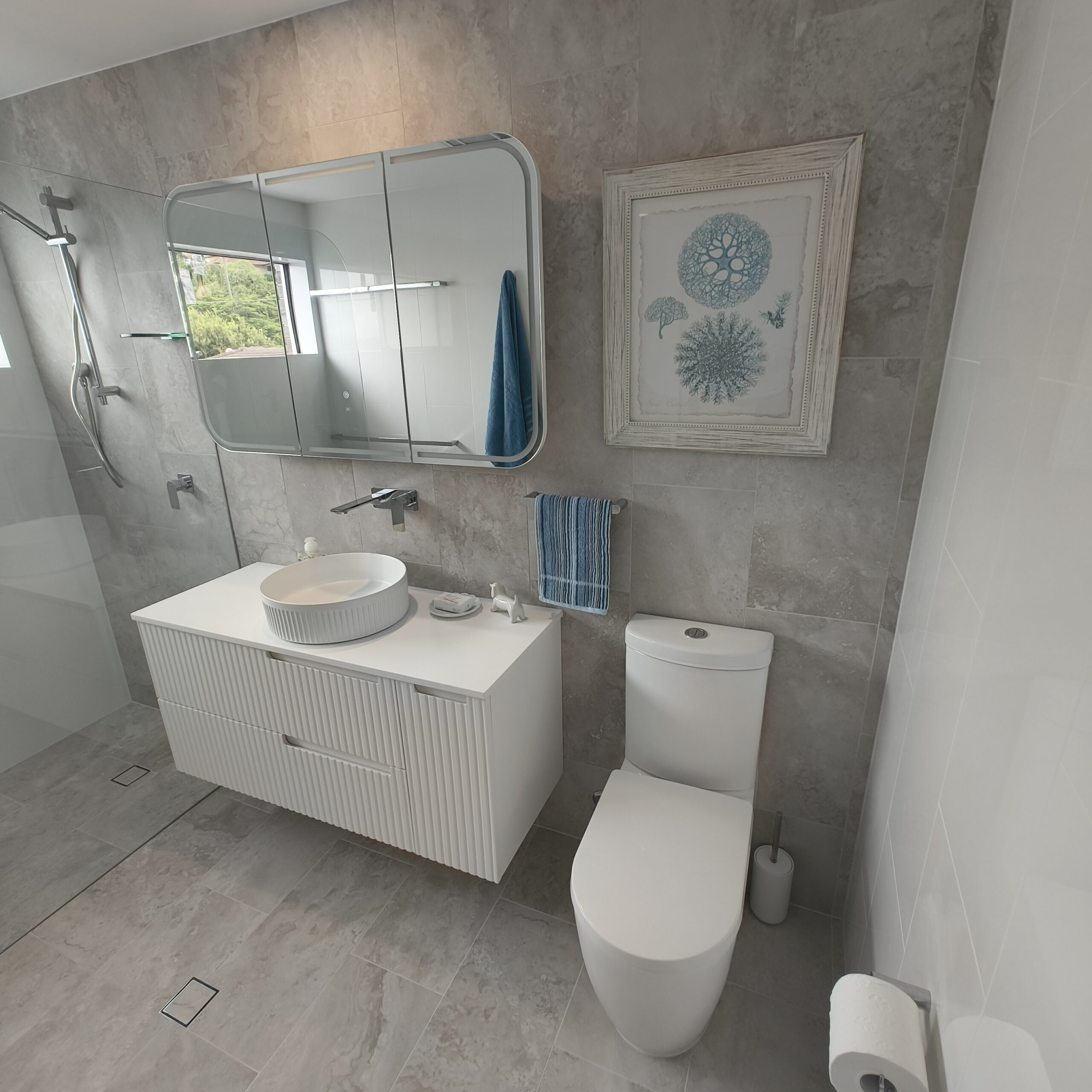 Coorparoo bathroom after renovation 1