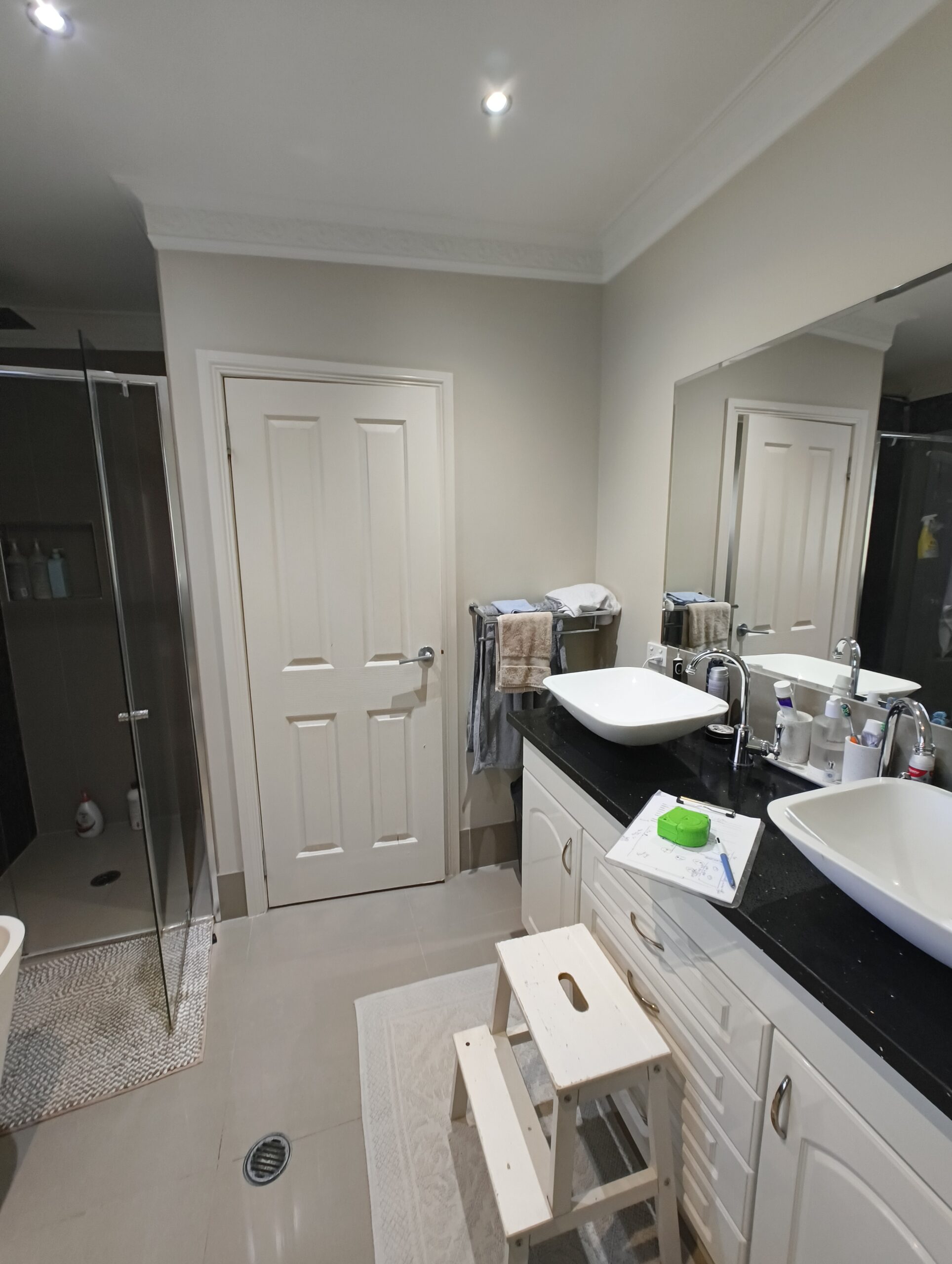 Camp Hill ensuite before renovation - old fixtures