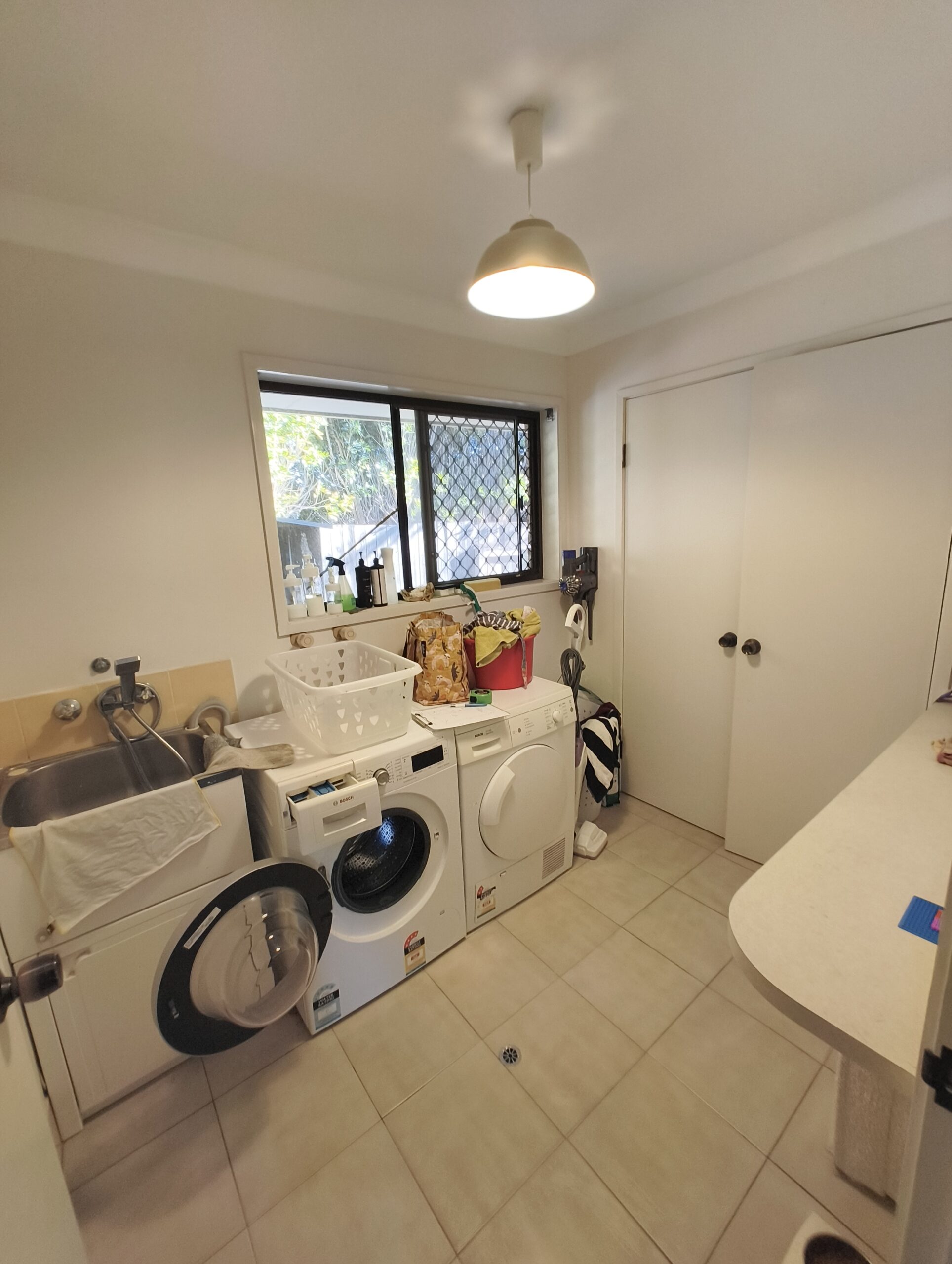 Eight Mile Plains bathroom before renovation prior to full wet area upgrade