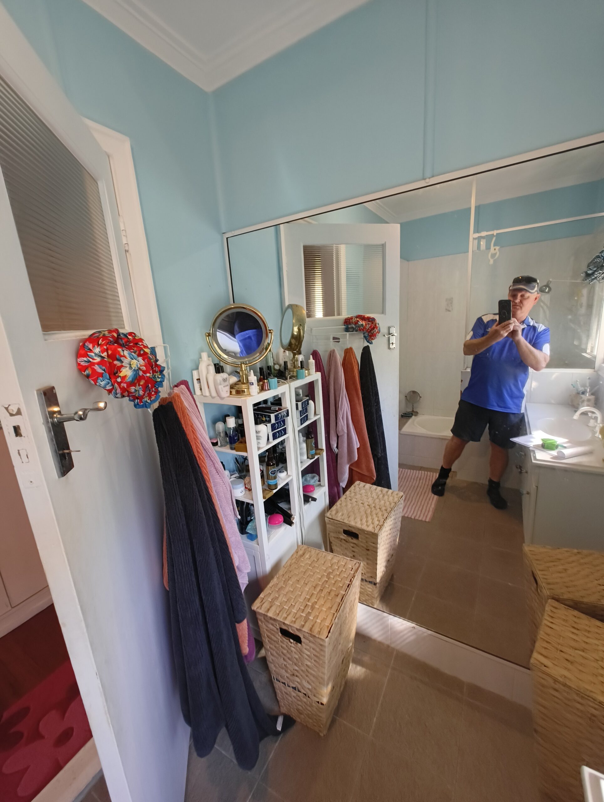 Original Graceville Queenslander bathroom before renovation prior to the walk-in shower upgrade