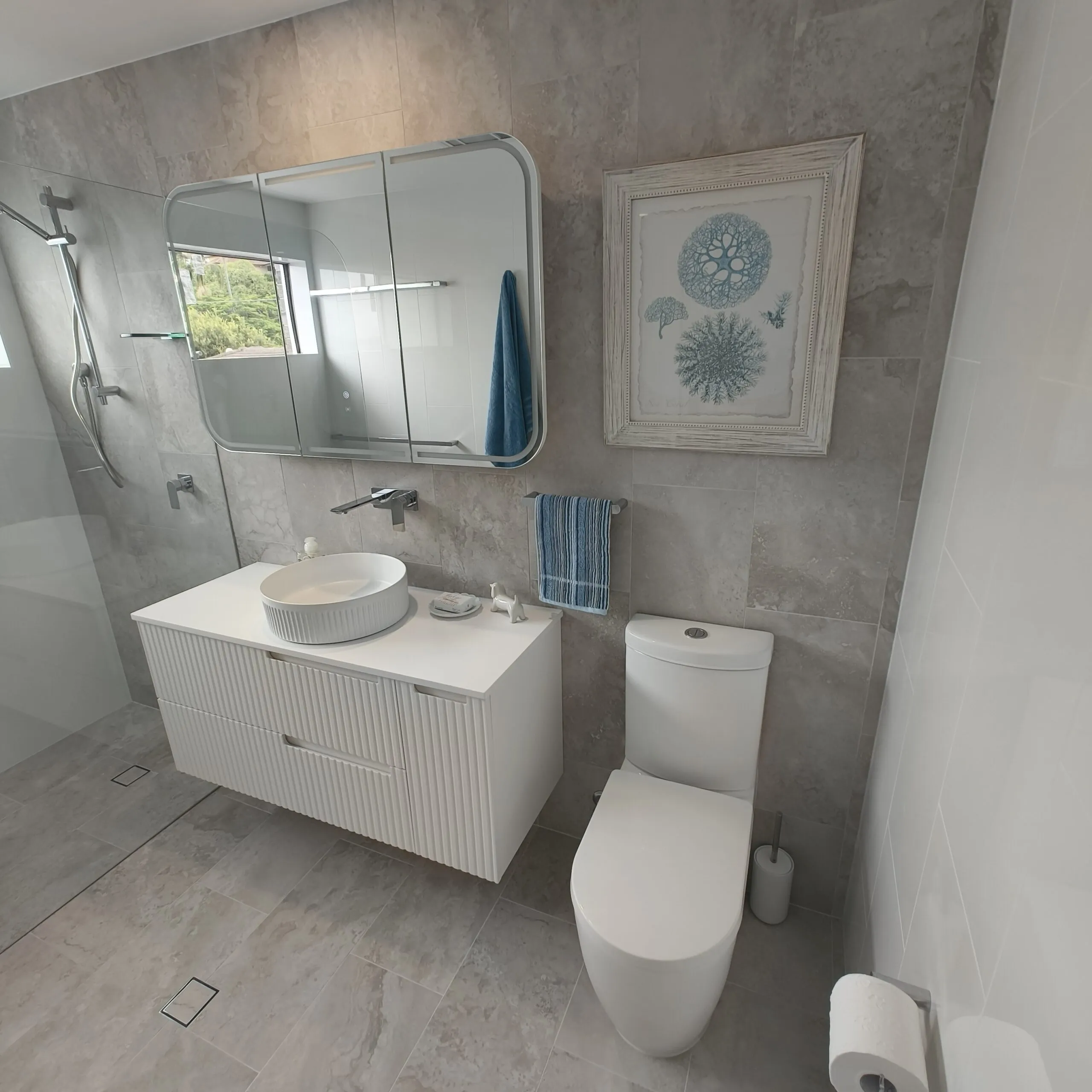 Coorparoo bathroom after renovation 1